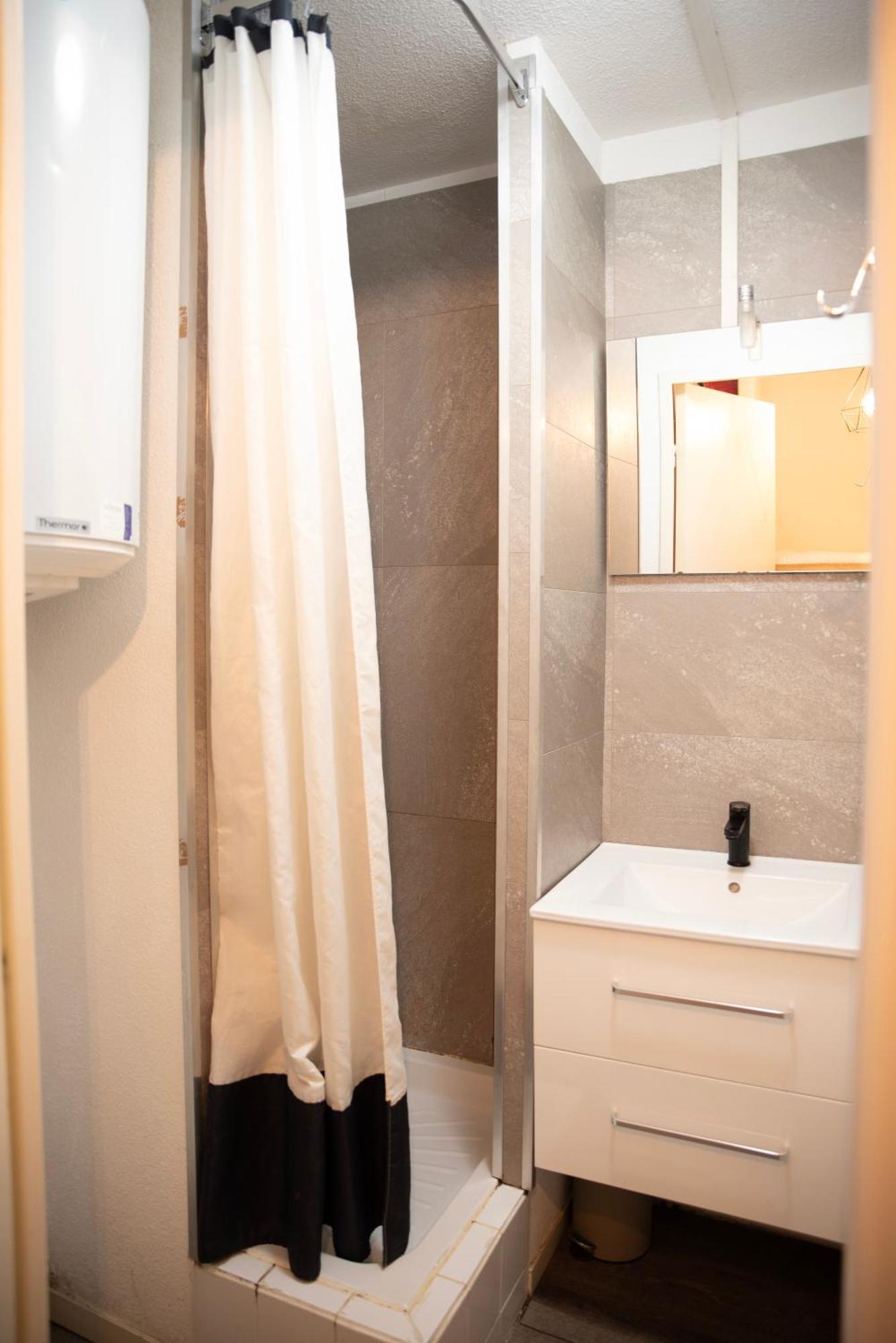 Poutran 2, Studio 4 Personnes Au Pied Des Pistes Avec Grande Terrasse Oz Екстер'єр фото